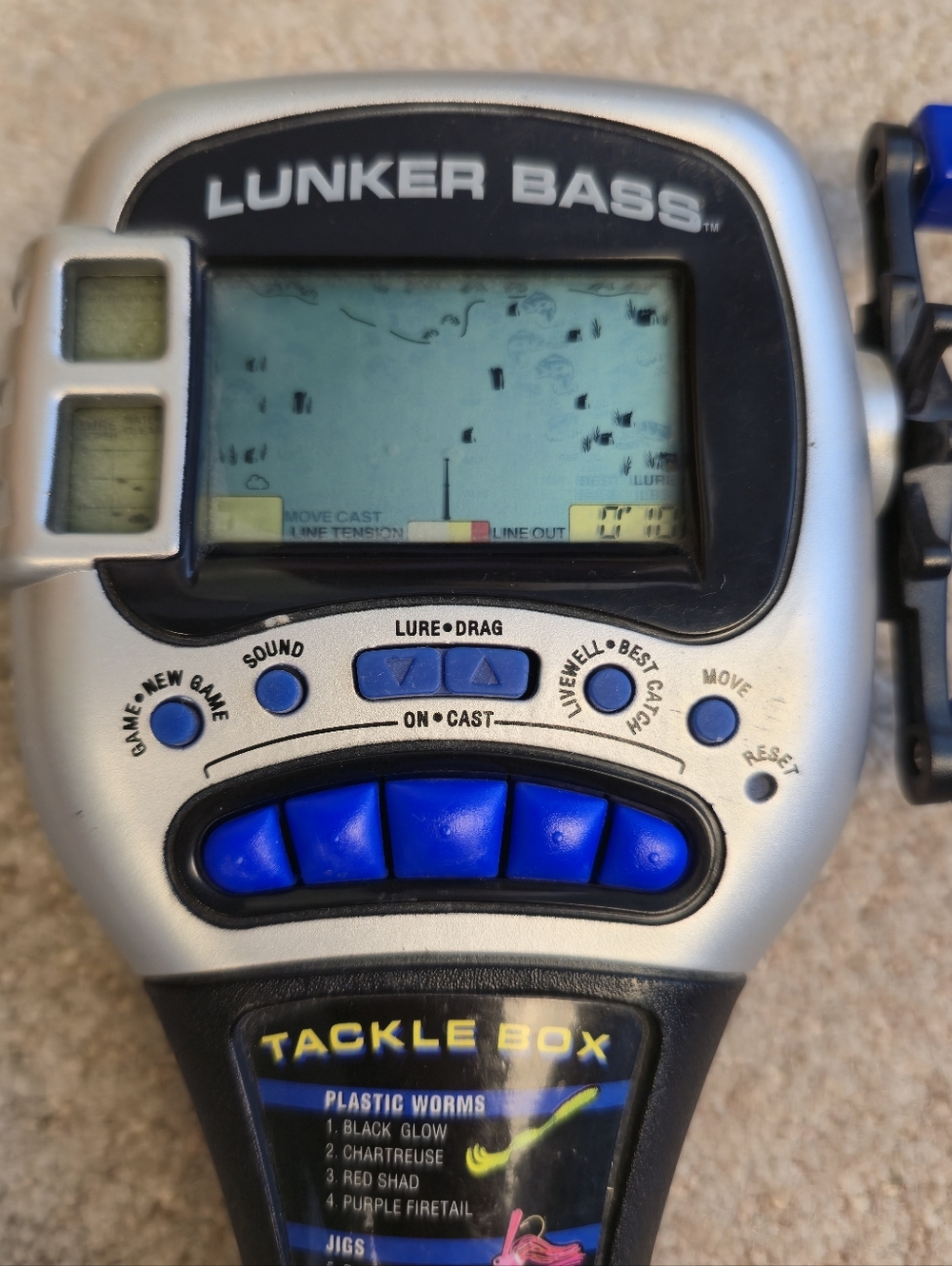 Vintage Radica Lunker Bass Handheld Electronic Fishing Game 1997 *TESTED*